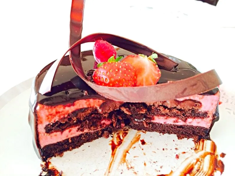 Strawberry and chocolate cake.|De Pupesさん