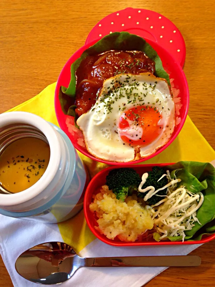 ロコモコ丼弁当  南瓜スープ付|まつださんさん