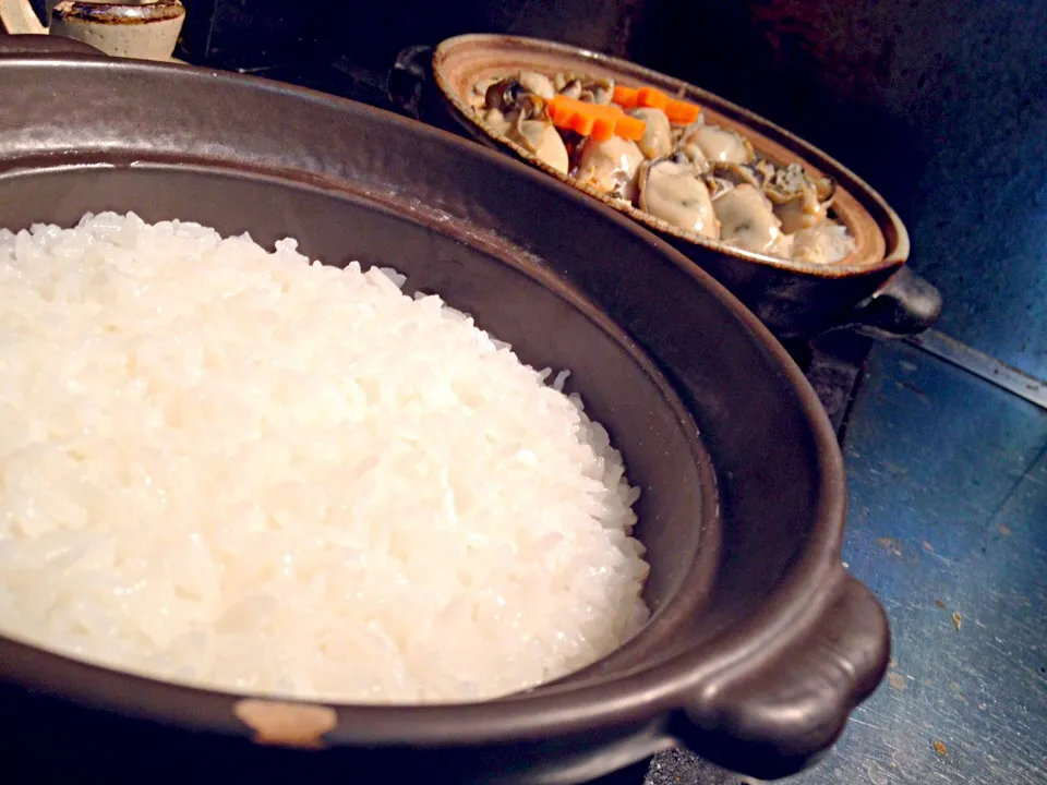 牡蠣土鍋炊き込みご飯|炊かれたいオトコ おこん 小栁津さん