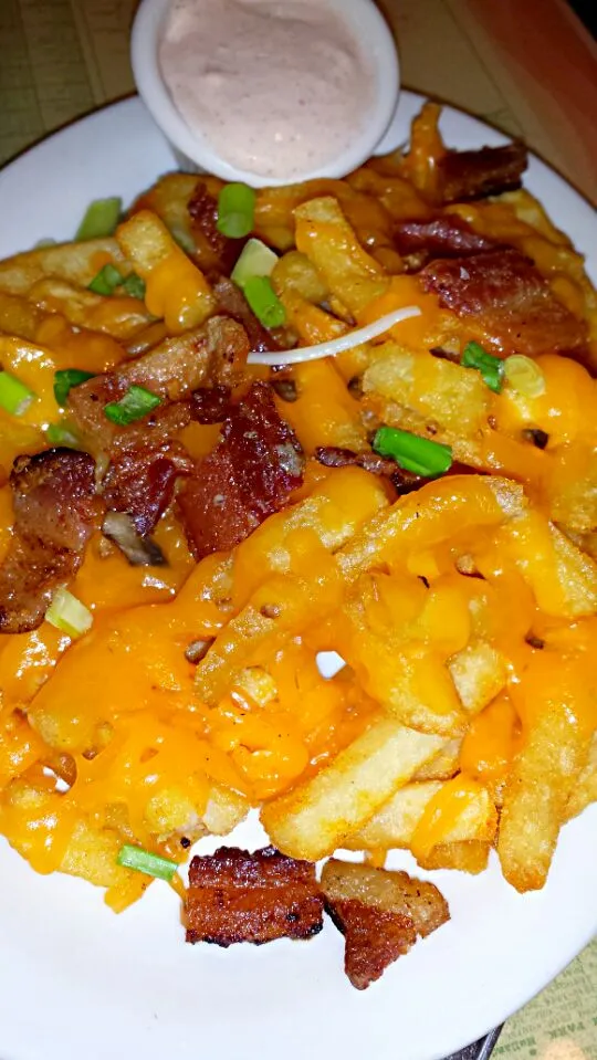 Loaded cheese fries|lilian angさん