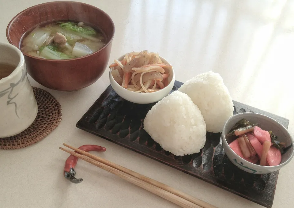 塩むすびの朝ごはん|みっちぃさん