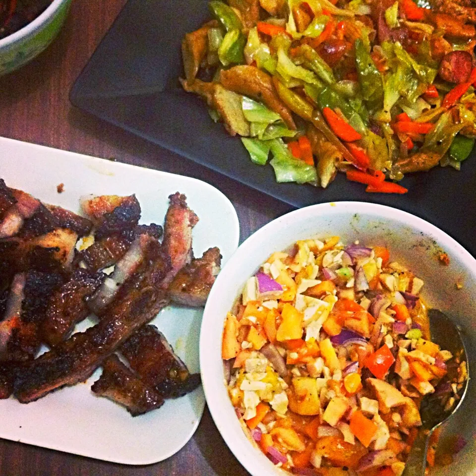 Porkbelly bbq, salted egg and tomato salad, mixed veggies|qtclaireさん