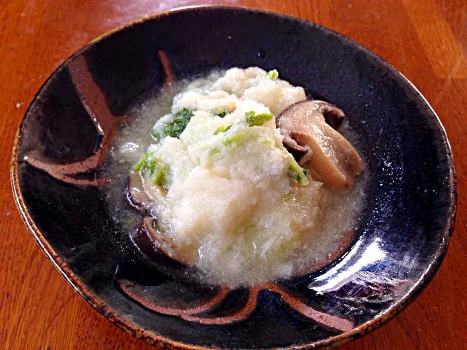 鶏と白菜 しめじの煮物 卵白おろし蕪とじ|sakuramochiさん