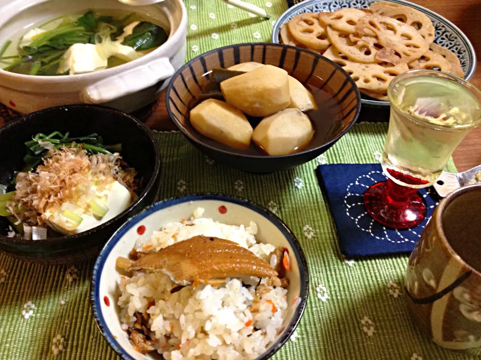 Snapdishの料理写真:穴子飯・小芋の炊いたん・蓮根きんぴら・湯豆腐|kenkenさん