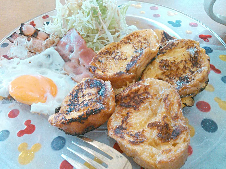 ひとり朝ご飯|かわいまゆかさん