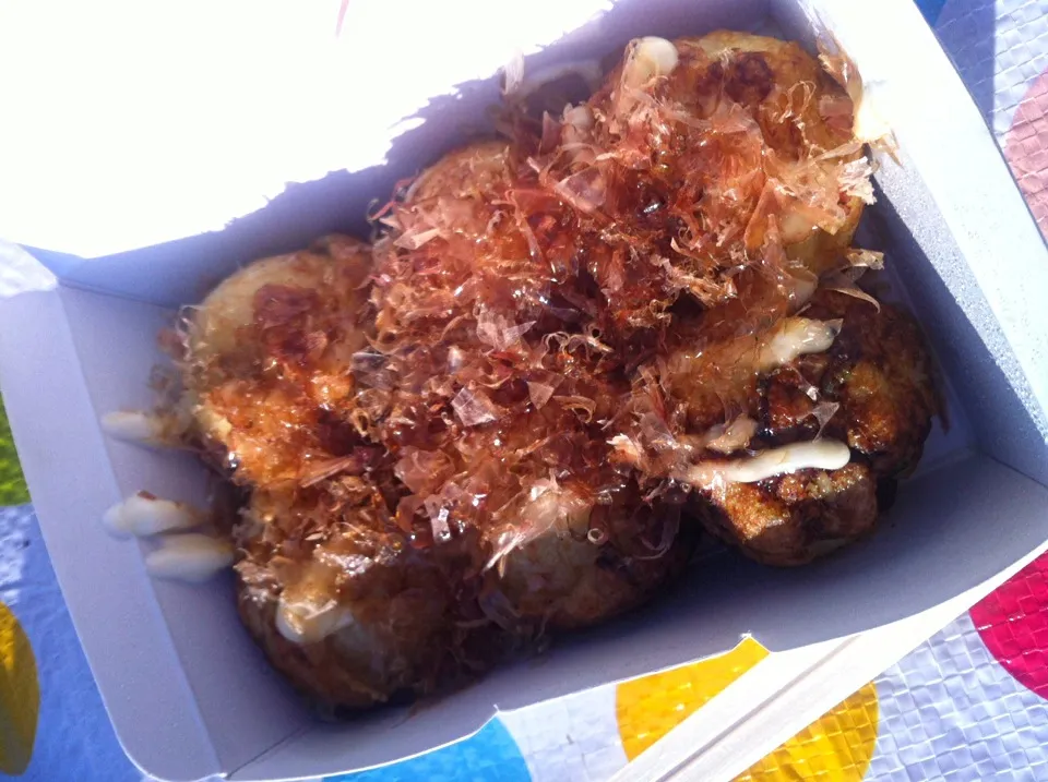 Snapdishの料理写真:たこ焼き（だし醤油）@たこ焼き専門店 なべ三（秋ヶ瀬公園 バイクロア）|Kazuya Miyukiさん