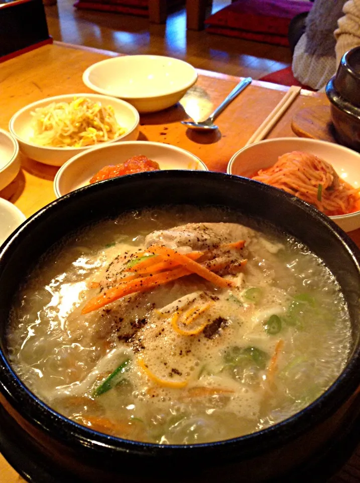 水宝館（スイボカン）
の『参鶏湯ランチ』|ボールおかっさん