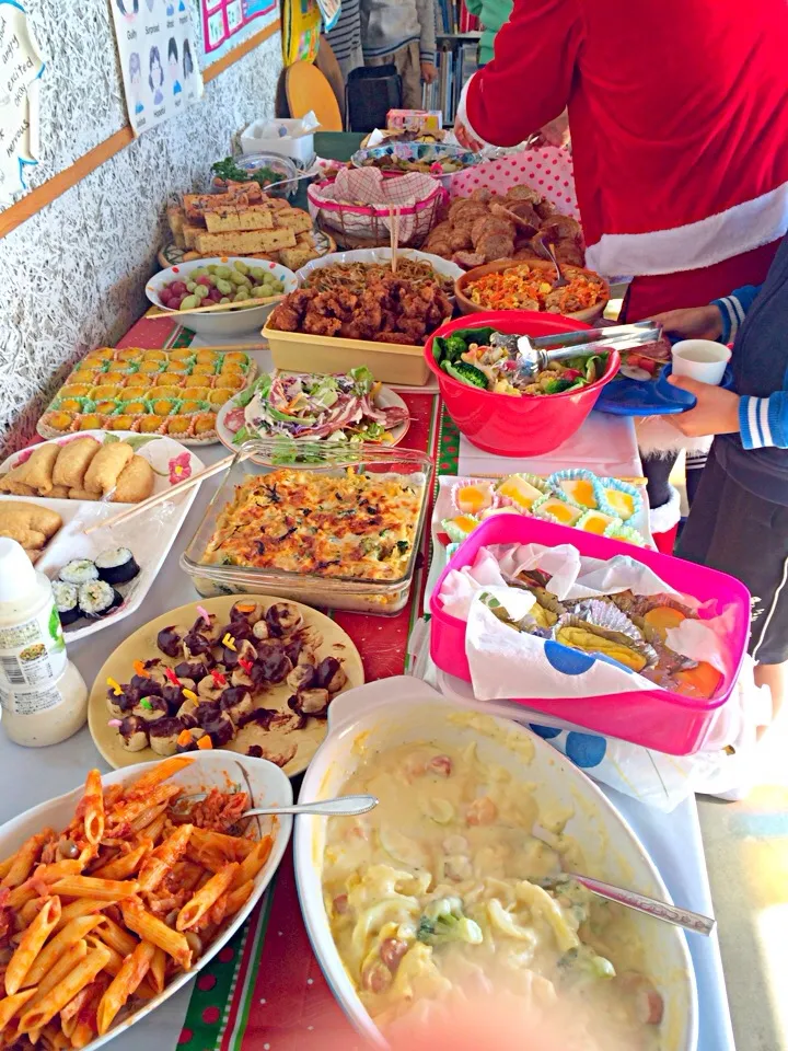 Potluck party at English school🍄|Iggywiggyさん