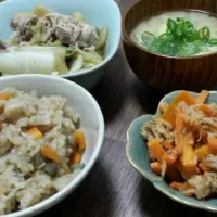 白菜と豚肉の煮物と鶏とごぼうの炊き込みご飯|ユャッピーさん