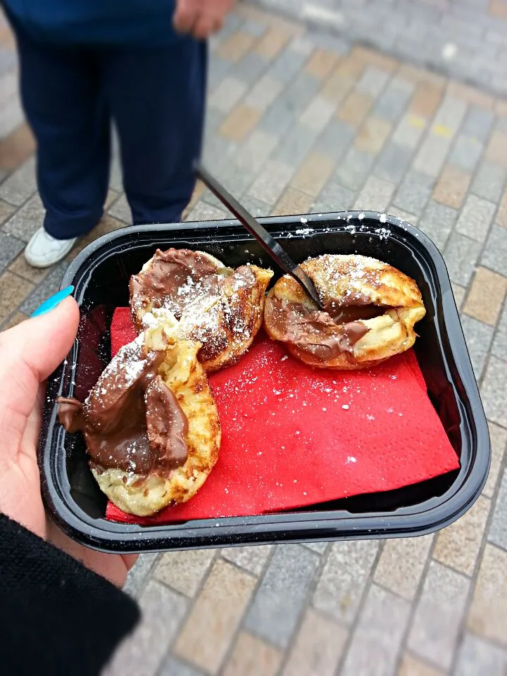 pancake balls and nutella|harriet phillipsさん