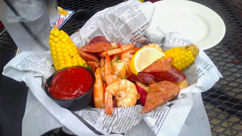 Snapdishの料理写真:Shrimp boil....|Carlinda Chef Lyn Sandersさん