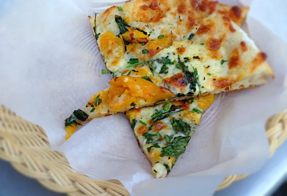 Butternut squash pizza SF Cheeseboard|Sarah Mahoneyさん