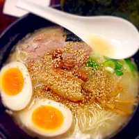 Snapdishの料理写真:THE☆とんこつラーメン|ｈａｒｕさん