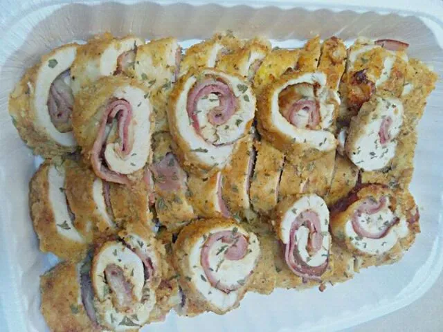 chicken cordon bleu..|Ayel Santellaさん