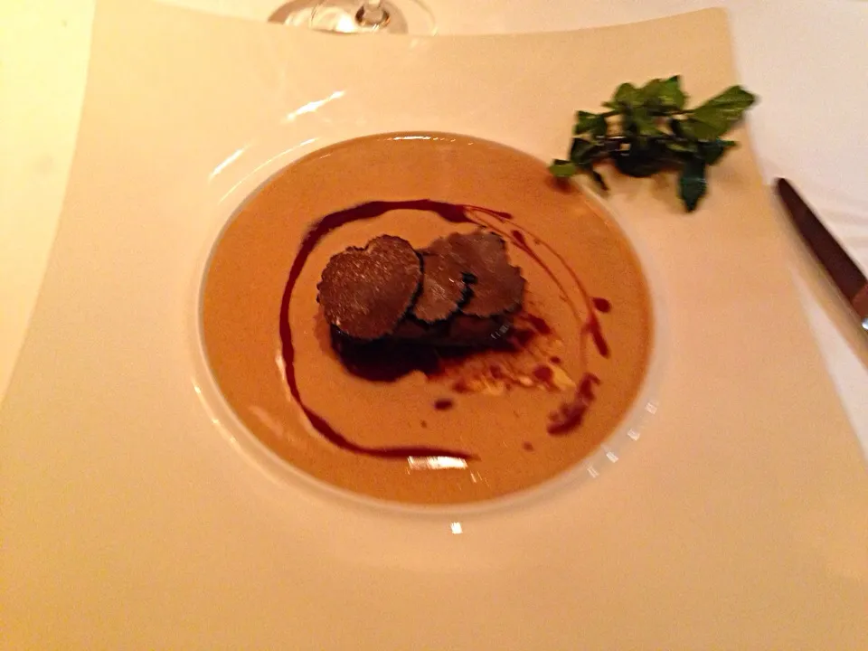 Beef stake with truffles|mさん