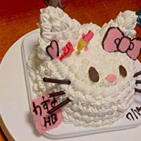 キティーちゃんデコケーキ