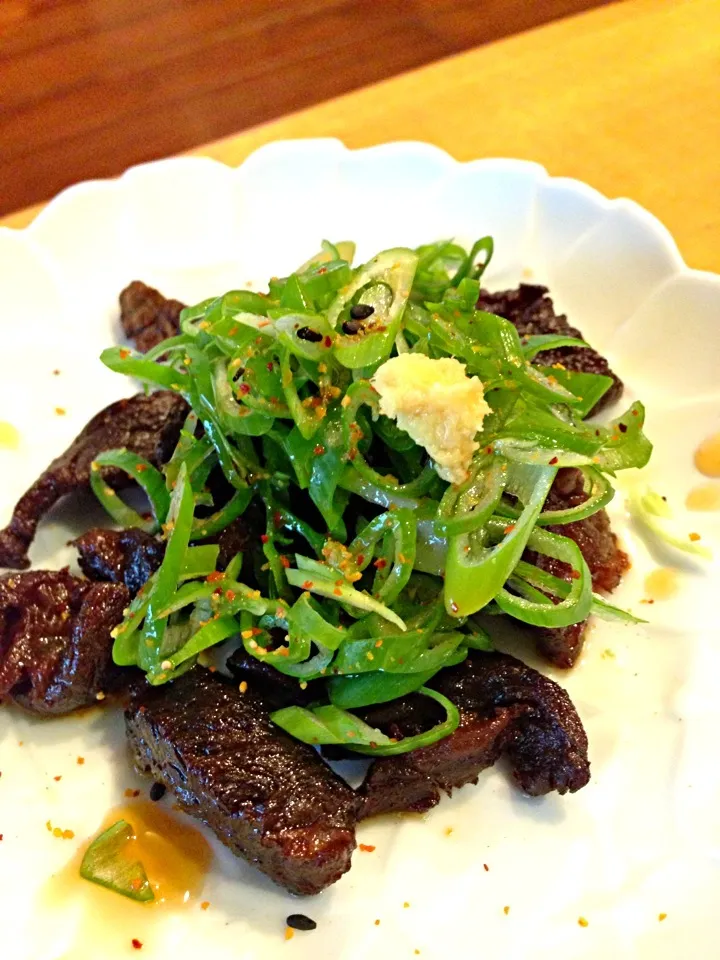 京都の謎の肉屋で買った牛肉のうま煮|あきらさん