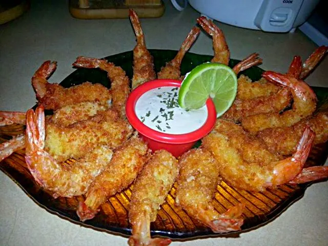 breaded shrimp with mayo-creamcheese dip|Ayel Santellaさん