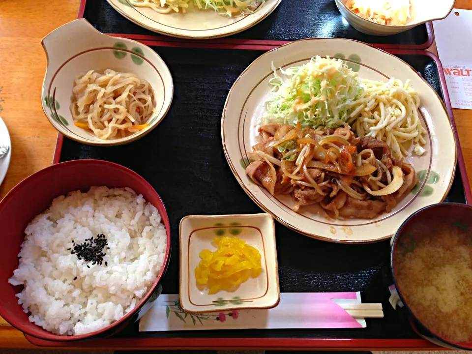 日替わりランチ。豚焼肉でした|大石さん