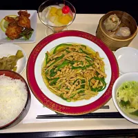 Snapdishの料理写真:青椒肉絲定食|サトシさん