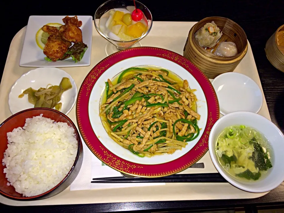 青椒肉絲定食|サトシさん