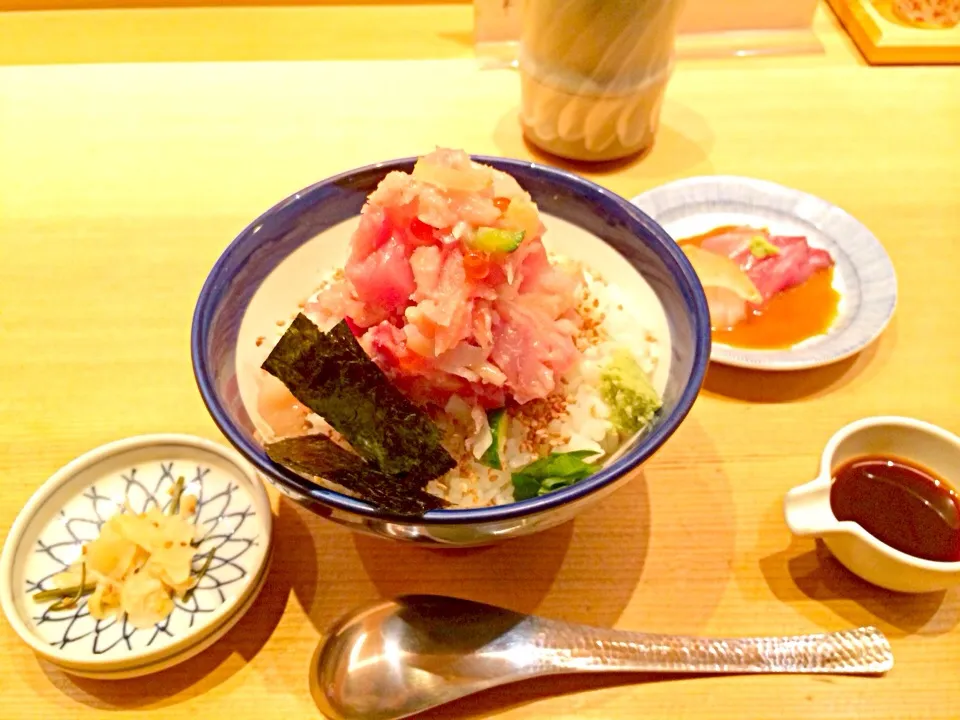 贅沢丼、ど〜〜ん！！|KANAさん