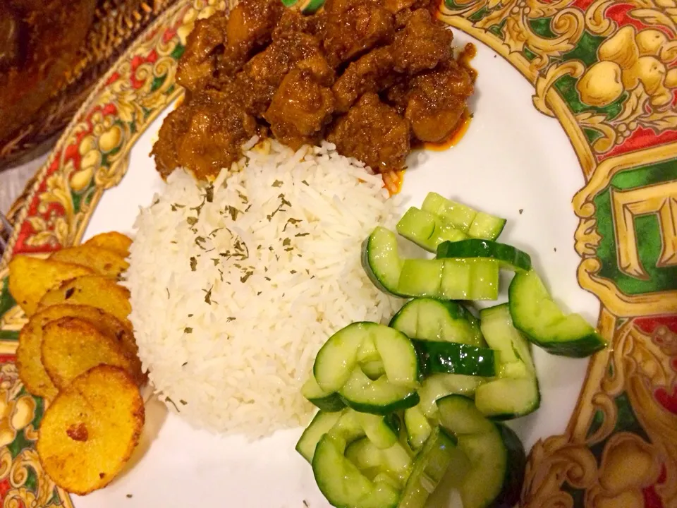 Chicken Palembang, Mixed Herb Potatoes & Greek Styled Cucumber.|Ismahan Khanさん