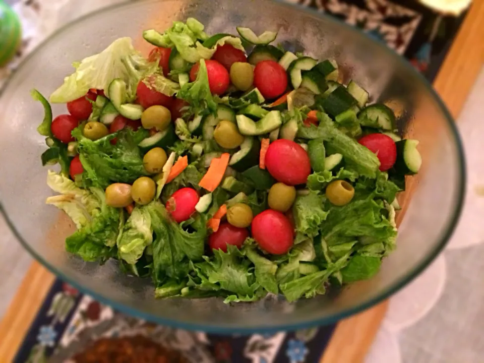 Snapdishの料理写真:Salad|Ismahan Khanさん