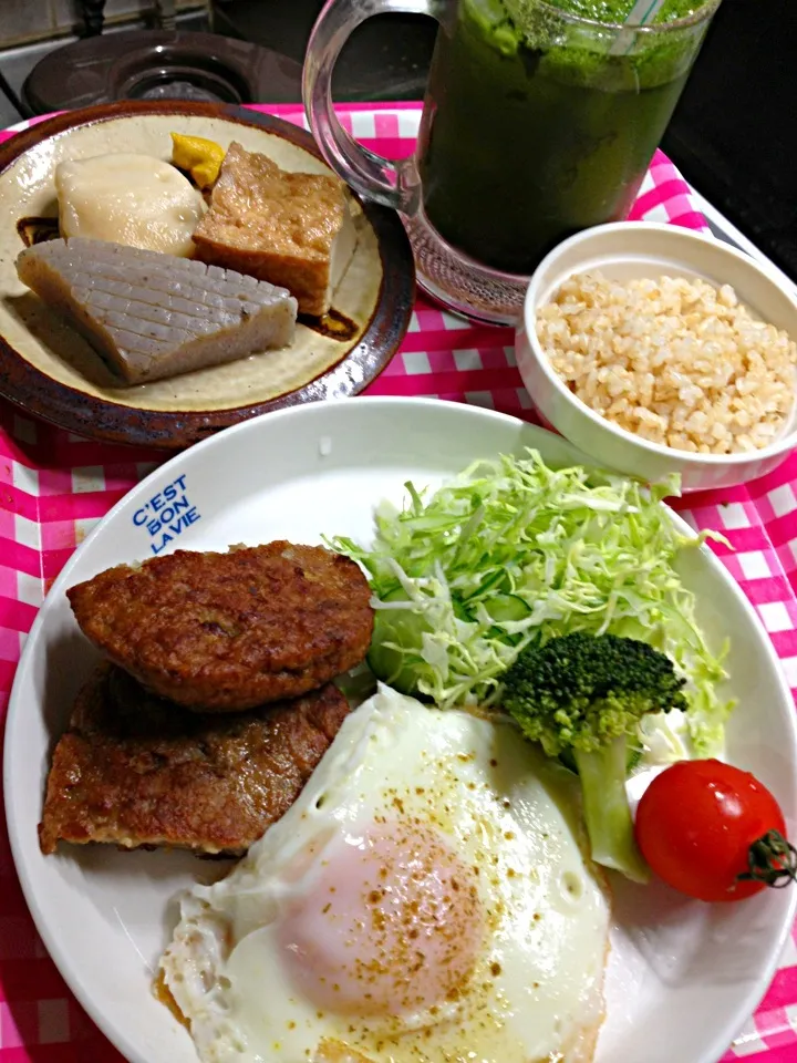 朝ごはん。朝か昼に、玄米を少し食べることに、しました。|ハルさん