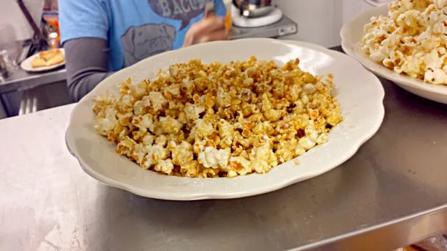 hot buttered rum popcorn|Jacki Carterさん