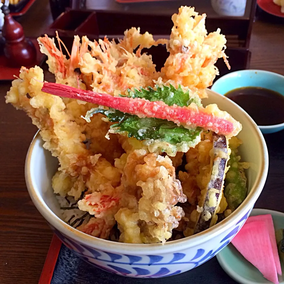 Snapdishの料理写真:甘エビの天丼|Katsuyuki Yamadaさん