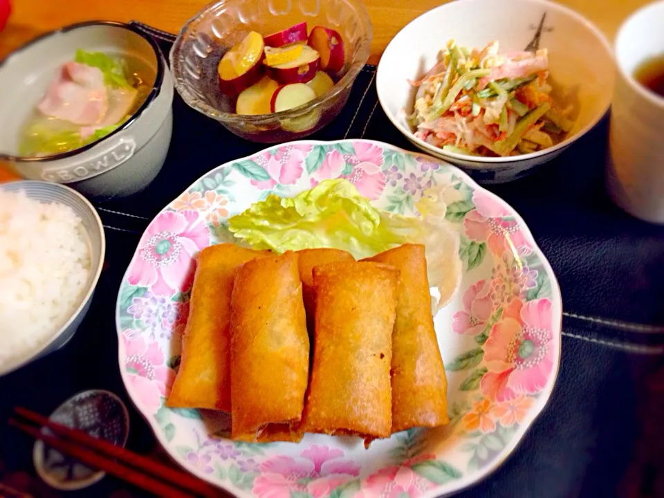 春巻き＆カニカマ.キュウリ.卵のマヨサラ＆サツマイモとレモンのさっぱり甘煮＆白菜とベーコンのミルフィーユスープ＆ご飯|sho...✡*゜さん