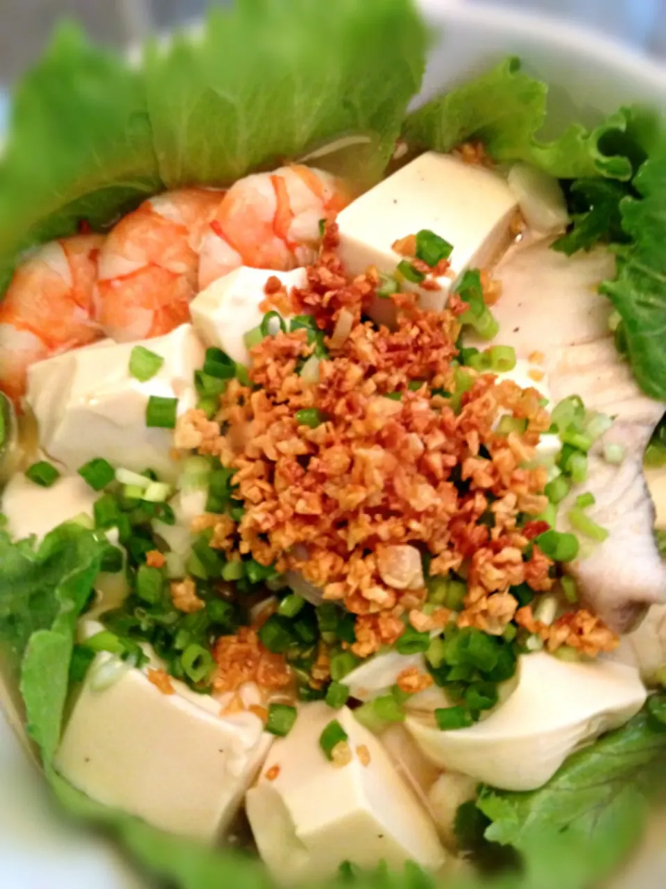 Seafood tofu noodle soup with crispy garlic bits|12Dragonさん