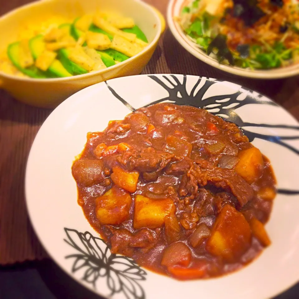 ビーフシチューと豆腐とアボカドグラタンと大根サラダ|hinomizさん