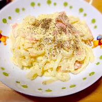 カルボナーラうどん|いわもとゆうびさん