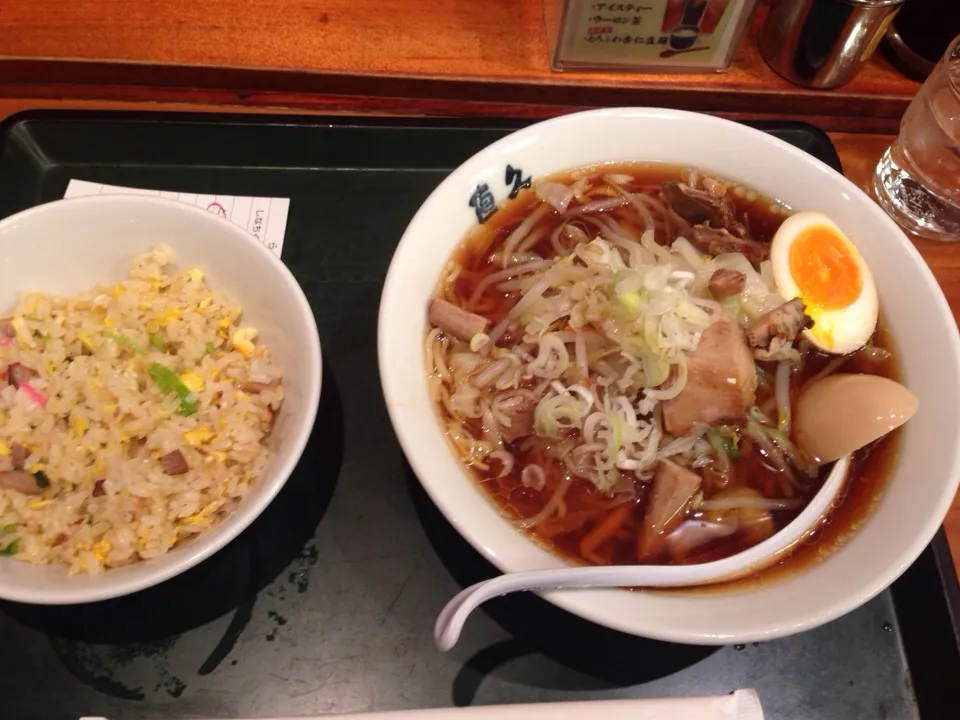 半チャーハンとラーメン|アクちゃんさん