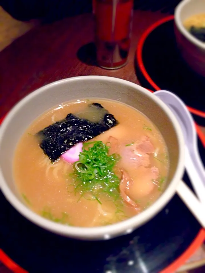 シメラーメン！|えすとさん