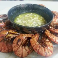 buttered prawns with garlic vinegar dipping|Hikari Hajimariさん