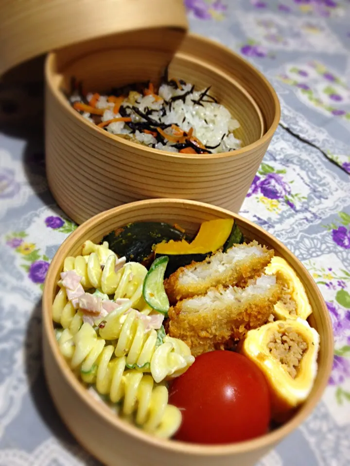 Snapdishの料理写真:ひじきご飯弁当|みっこりんさん