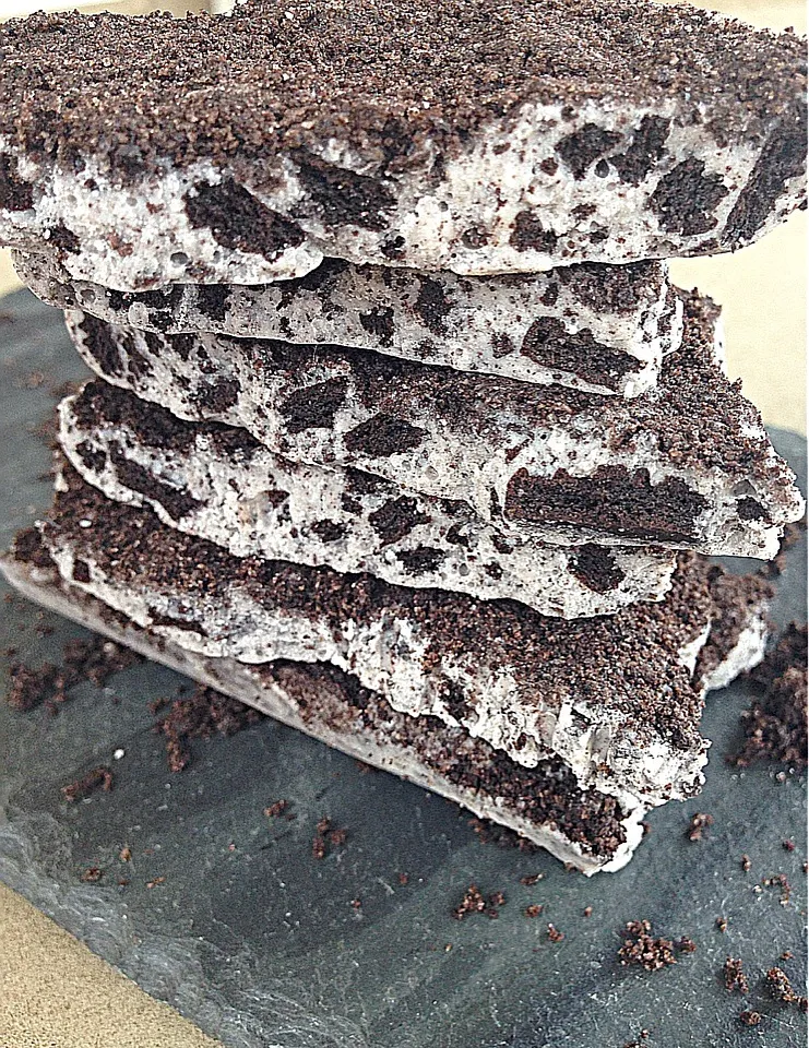 Cookies N' Cream Bark|lindsay robesonさん