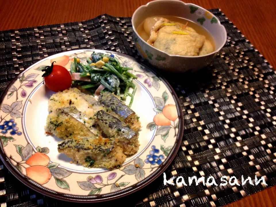 🎀おりぃさんの料理、香草パン粉焼き^(=^ω^=)^  を、鍋残りのお魚で！くららちんのジェノベーゼソース添え、まきちゃんの葱巾着（笑）|かまさん