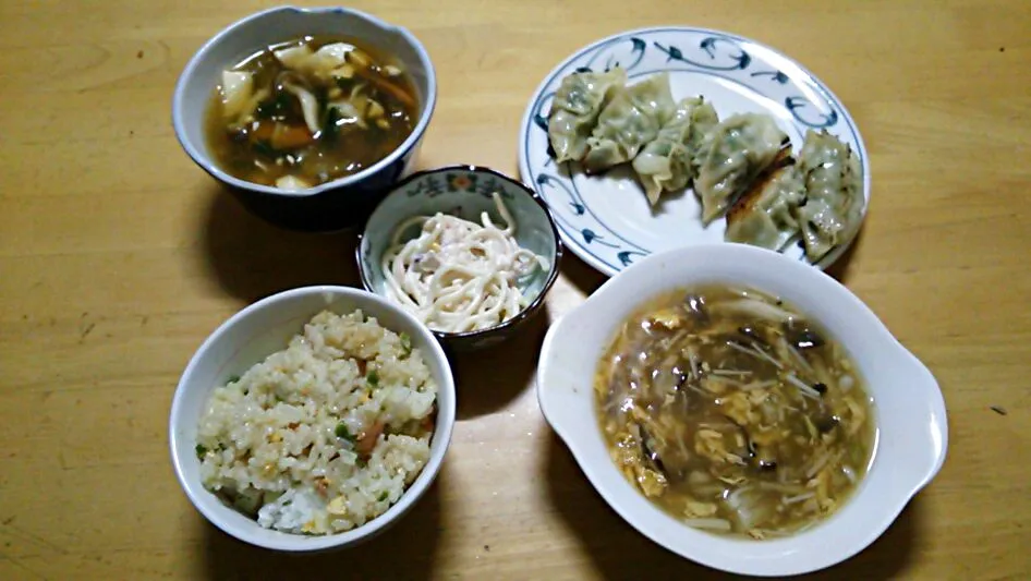 炒飯  豆腐のうま煮  餃子  スパゲティサラダ  きのこ中華スープ|佐竹真梨子さん