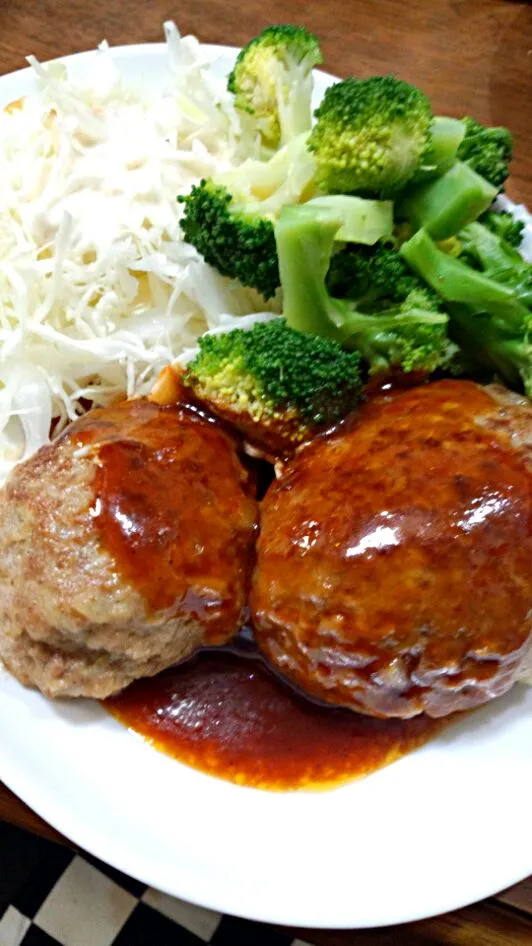 定番ハンバーグ( ^^)|えびてんさん