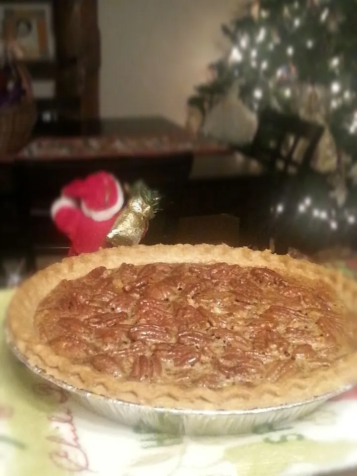 Bourbon Pecan Pie with Ameretto whipped topping|Brook1ynCatさん