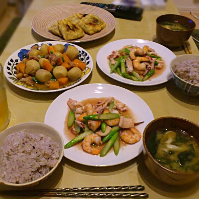 海老とアスパラの中華炒めと里芋の煮物♪(*´∀｀)|Akane  Takahashiさん