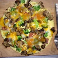 Snapdishの料理写真:Bacon, mushroom & broccoli omelette.|john rudolphさん