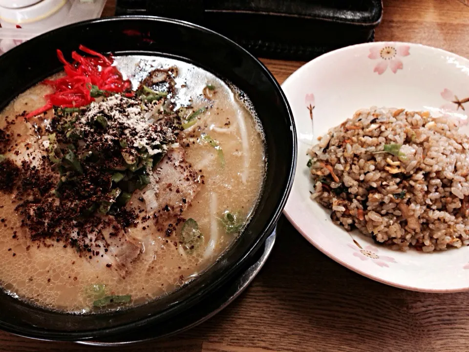 大黒ラーメンとミニチャーハン|annexさん