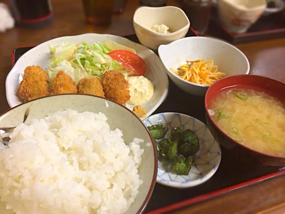 日替り定食♡カキフライ|あみん´ω`)ﾉさん