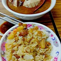 Snapdishの料理写真:麻油腰花＆滷肉飯|Tobey Chiangさん