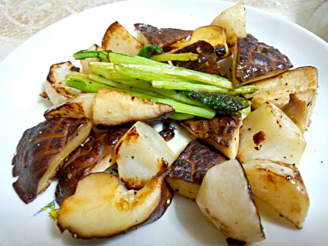 椎茸とかぶのアンチョビ炒め Ma2ko Snapdish スナップディッシュ Id 9azzka